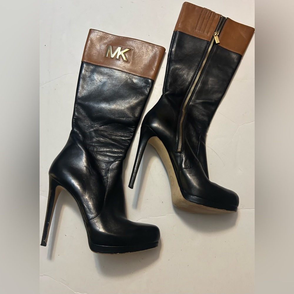 Michael Kors Black & Brown Leather Dress Boots 
Size 8